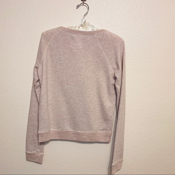 LEVI’S Sweatshirt. - Picture 2 of 7